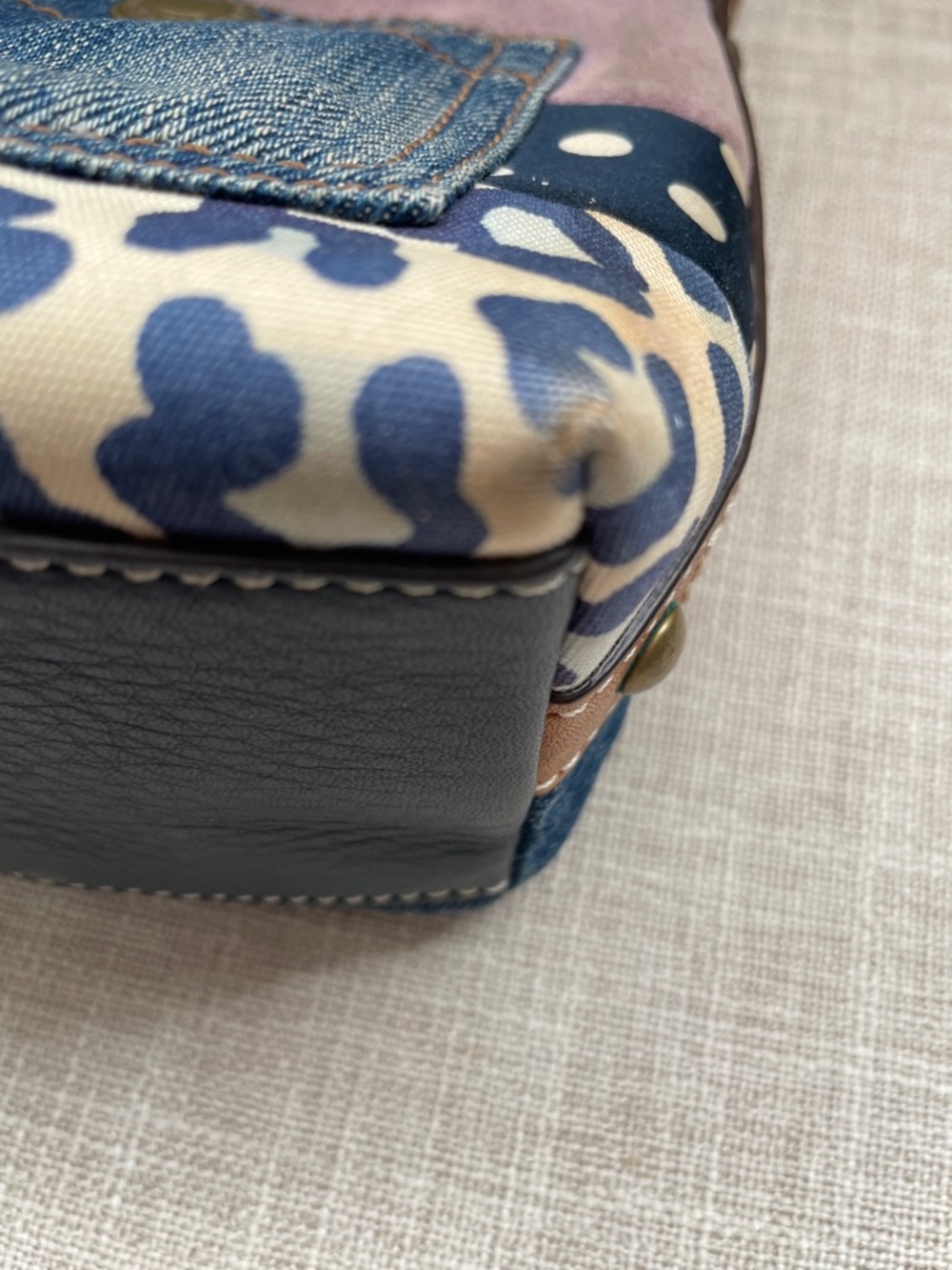 Small Coach bag with patchwork design - Picture 10 of 12